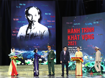 Giao lưu toàn quốc điển hình tiêu biểu học tập và làm theo tư tưởng, đạo đức, phong cách Hồ Chí Minh