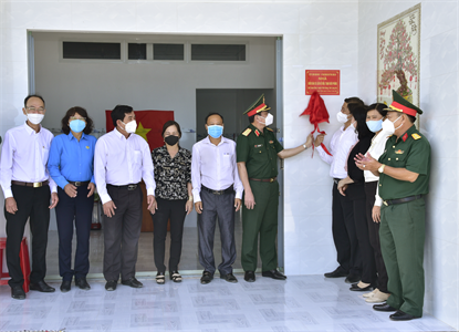 Khánh thành, bàn giao nhà tại Điểm dân cư liền kề Đồn, Trạm Biên phòng