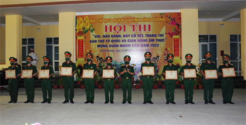 Bộ Chỉ huy Quân sự tỉnh Bình Dương: Trao giải các cuộc thi “Mừng Đảng, mừng xuân”