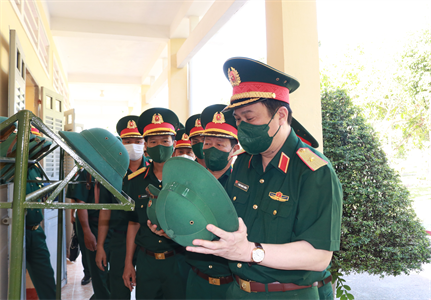 Tổng cục Hậu cần kiểm tra công tác hậu cần tại Sư đoàn 5