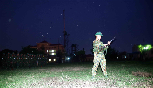 Rèn bản lĩnh, nâng cao khả năng sẵn sàng chiến đấu qua huấn luyện đêm