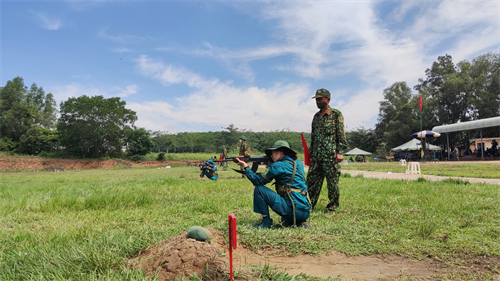 Huyện Bàu Bàng khai mạc Hội thao Quân sự – Quốc phòng và Trung đội dân quân cơ động