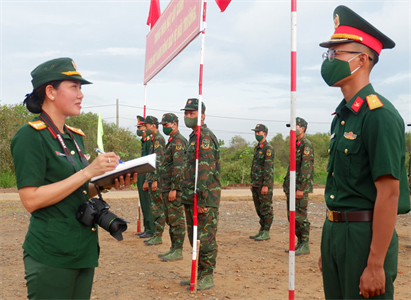 Niềm hạnh phúc của những người lính cầm bút