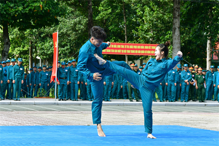 Bộ CHQS tỉnh Bình Dương khai mạc hội thao Trung đội Dân quân cơ động năm 2022