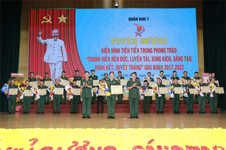 Quân khu 7 tuyên dương các tập thể, cá nhân điển hình tiên tiến trong hoạt động công tác đoàn, giai đoạn 2017- 2022
