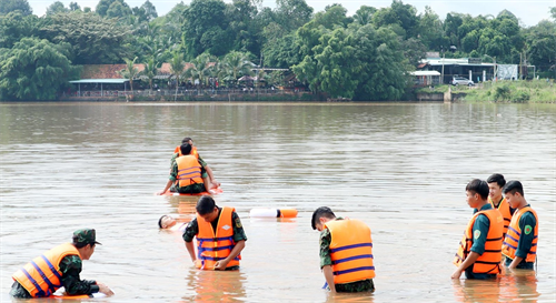 Thành phố Đồng Xoài, tỉnh Bình Phước luyện tập phương án phòng, chống thiên tai, tìm kiếm cứu nạn