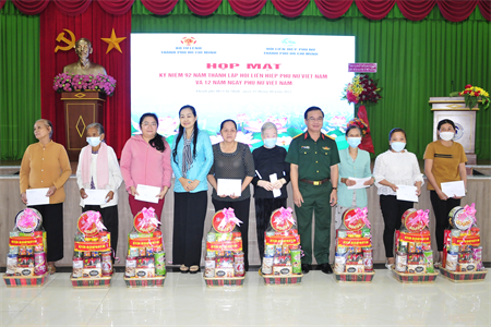 Bộ Tư lệnh TPHCM phối hợp họp mặt giao lưu kỷ niệm 92 năm ngày Thành lập Hội LHPN Việt Nam
