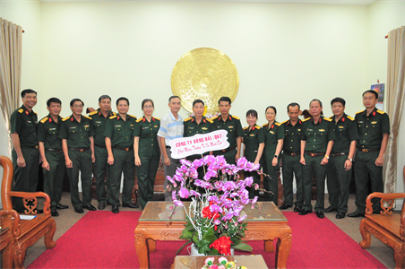 Công ty Đông Hải thắt chặt mối quan hệ với các đơn vị.