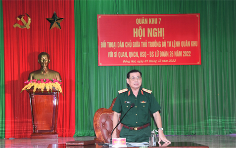 Bộ Tư lệnh Quân khu 7 đối thoại dân chủ với cán bộ, chiến sĩ Lữ đoàn 26