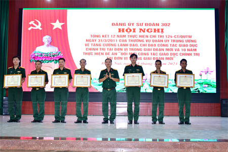 Sư đoàn 302 đổi mới công tác giáo dục chính trị trong giai đoạn mới