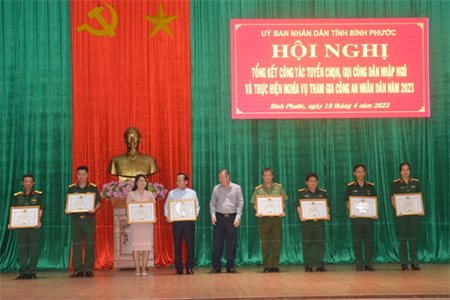 Tỉnh Bình Phước hoàn thành 100% chỉ tiêu giao quân năm 2023