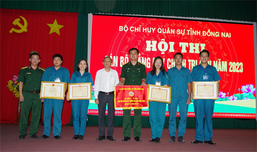 Ban CHQS thành phố Biên Hòa đạt giải Nhất hội thi cán bộ giảng dạy chính trị giỏi LLVT tỉnh Đồng Nai