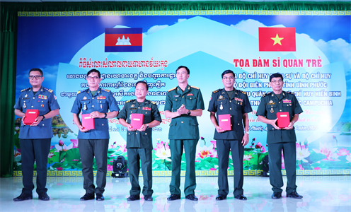 Bộ Chỉ huy quân sự tỉnh Bình Phước phối hợp tổ chức tọa đàm sĩ quan trẻ với các đơn vị Campuchia
