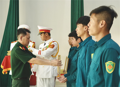 Bộ CHQS tỉnh Bà Rịa - Vũng Tàu bế mạc huấn luyện lực lượng dân quân luân phiên tập trung đợt 2 năm 2023