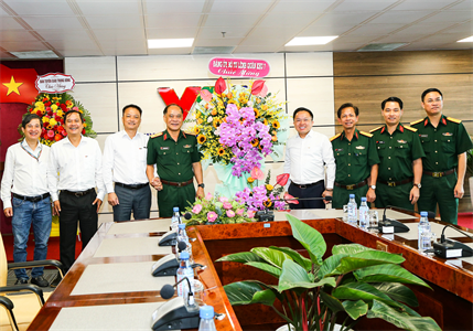 Bộ Tư lệnh Quân khu 7 chúc mừng Đài Truyền hình Việt Nam nhân kỷ niệm 53 năm Ngày phát sóng đầu tiên