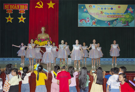 Sư đoàn 9 tổ chức chương trình “Trung thu cho em, lồng đèn thắp sáng ước mơ”