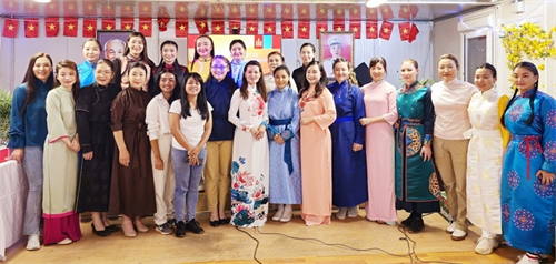 Tôn vinh các nữ quân nhân mũ nồi xanh đang thực hiện nhiệm vụ gìn giữ hòa bình Liên Hợp quốc