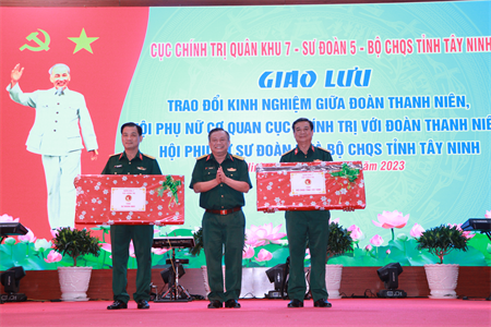 Cục Chính trị Quân khu 7 tổ chức nhiều hoạt động về nguồn tại tỉnh Tây Ninh