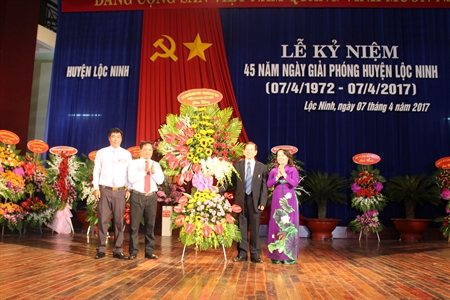Huyện Lộc Ninh (Bình Phước): mít tinh kỷ niệm 45 năm ngày giải phóng (7/4/1972 – 7/4/2017)
