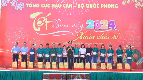 Tổng cục Hậu cần tổ chức chương trình “Tết sum vầy - Xuân chia sẻ” năm 2024