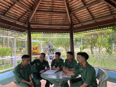 Thiếu tá Hoàng Đức Danh gương mặt trẻ tiêu biểu toàn quân