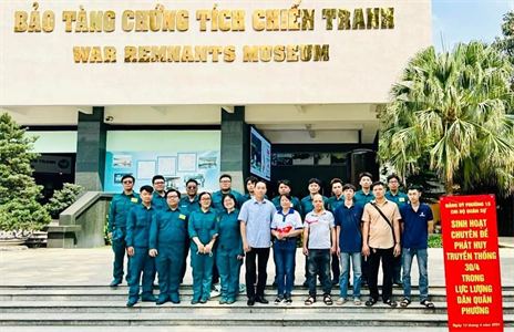 LLVT Phường 11, Quận 3 sinh hoạt chuyên đề tại Bảo tàng chứng tích chiến tranh