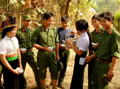 Kỷ niệm 70 năm Ngày truyền thống Cục Dân vận (1/5/1947 - 1/5/2017)
Những người làm công tác “Tâm công”