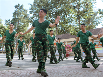Tâm tình chiến sĩ mới: Tạo sân chơi bổ ích cho bộ đội