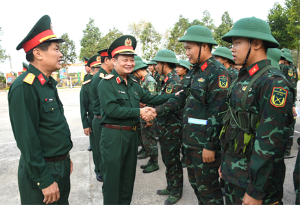 Phong trào Thi đua Quyết thắng góp phần xây dựng Đảng bộ Quân khu 7 trong sạch vững mạnh tiêu biểu, hoàn thành tốt mọi nhiệm vụ
