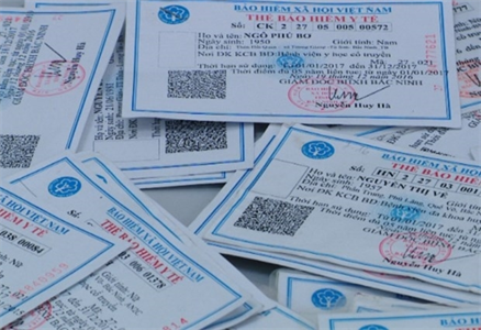 Sinh viên đại học là con bộ đội có được cấp thẻ BHYT miễn phí không?