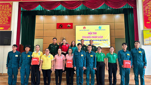 Ban CHQS Quận 8 sôi nổi hưởng ứng “Ngày Pháp luật nước Cộng hòa XHCN Việt Nam"