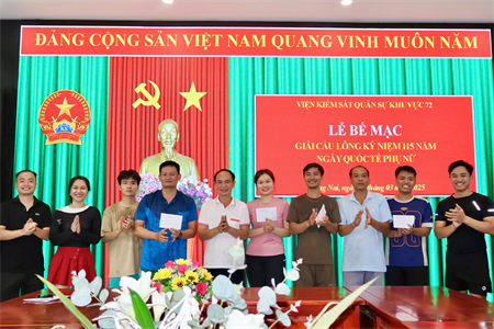 Viện Kiểm sát Quân sự khu vực 72 tổ chức Giải Cầu lông chào mừng Ngày Quốc tế Phụ nữ