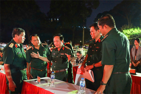 Sẵn sàng cho chương trình nghệ thuật "Đất nước trọn niềm vui"