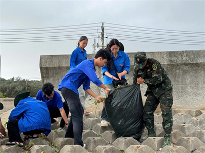 Tiểu đoàn 98, Lữ đoàn 25 ra quân thực hiện Ngày Đại dương thế giới, Tuần lễ Biển và Hải đảo Việt Nam
