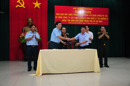 Bàn giao đất quốc phòng cho Thành phố Hồ Chí Minh