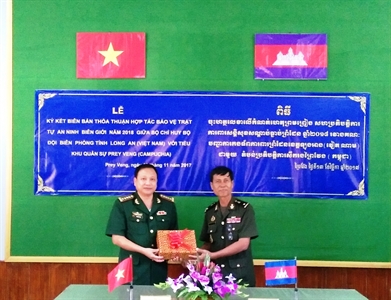 Hội đàm giữa Bộ đội Biên phòng tỉnh Long An và Tiểu khu quân sự tỉnh Prây Veng, Vương quốc Campuchia