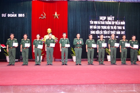 Sư đoàn 5 tuyên dương cá nhân, tập thể đạt giải cao trong hội thi, hội thao năm 2017
