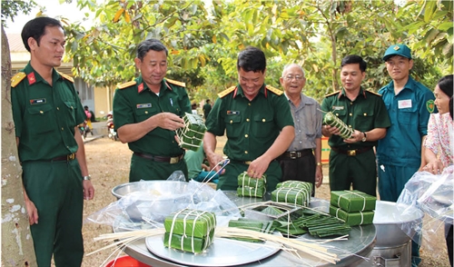 LLVT tỉnh Bình Dương: Vui Xuân, đón Tết