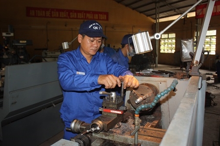 Kỷ niệm Ngày Quốc tế Lao động (1-5-1886 - 1-5-2018): Nỗ lực sáng tạo, nâng cao kỹ năng nghề nghiệp