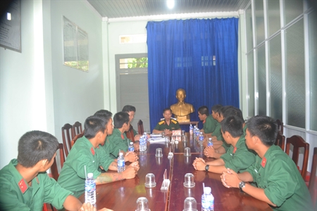 Bộ CHQS tỉnh Tây Ninh: Gặp mặt chiến sĩ mới có hoàn cảnh khó khăn