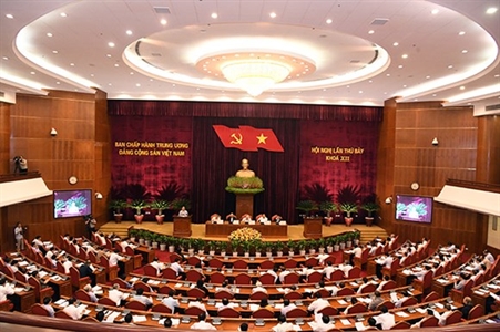 Hội nghị Trung ương 7 Khóa XII:
Thảo luận tại Hội trường về Đề án xây dựng đội ngũ cán bộ các cấp, nhất là cấp chiến lược ngang tầm nhiệm vụ
