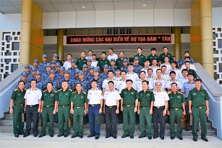 Chung tay bảo vệ chủ quyền biển đảo thiêng liêng của Tổ quốc