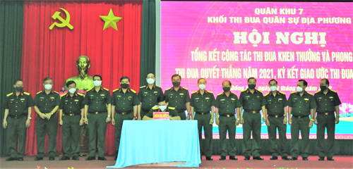 Khối thi đua Quân sự địa phương Quân khu 7 ký kết giao ước thi đua năm 2022