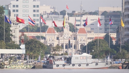 Kỷ niệm 50 năm thành lập ASEAN tại TPHCM