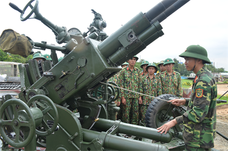 Lữ đoàn 77: Phát huy truyền thống anh hùng, thi đua giành đỉnh cao “3 nhất”