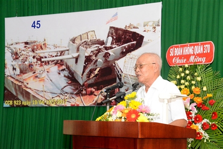 Kỷ niệm 45 năm KQND Việt Nam ném bom tàu chiến Mỹ (19/4/1972 – 19/4/2017)