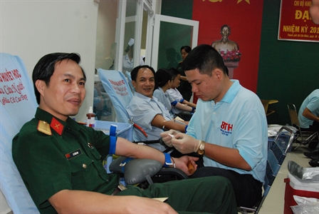 Bệnh viện Quân y 7A, Cục Hậu cần Quân khu 7 hiến máu nhân đạo